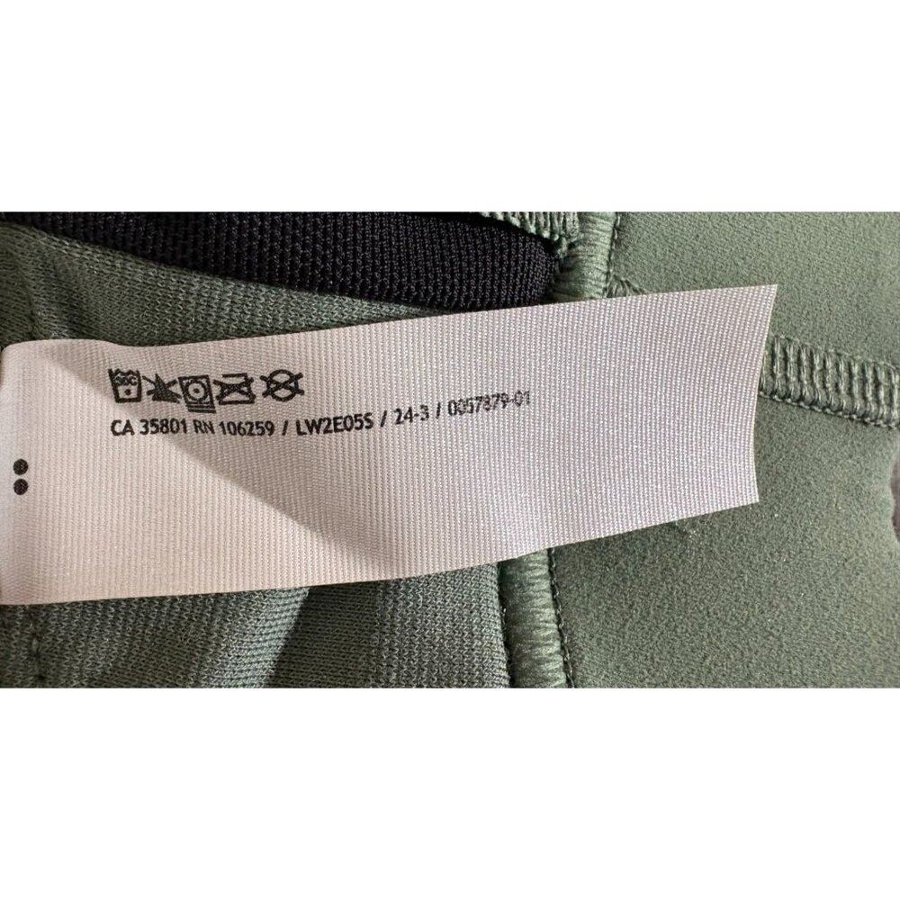 Lululemon License to Train Triangle Bra A/B logo sz 10 color green GREU NWT $48 - Picture 4 of 10